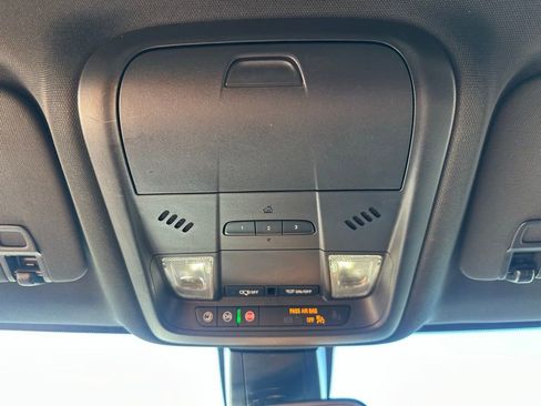 Used 2021 Chevrolet Blazer RS image 20