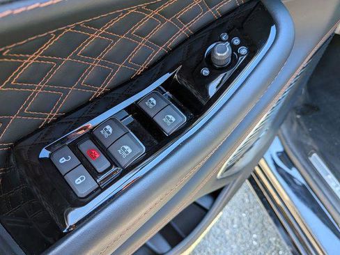 Certified 2024 Jeep Grand Cherokee L Summit AWD/4WD image 11