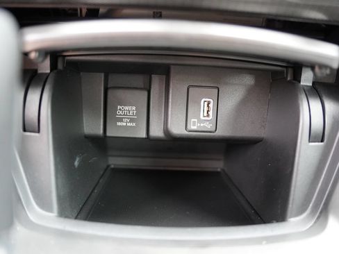 Used 2018 Honda Accord Sport image 25
