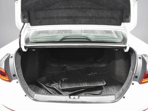 Used 2022 Honda Insight Touring image 30