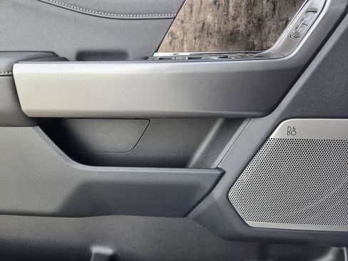 New 2026 Ford F250 Lariat w/ Black Appearance Package image 17