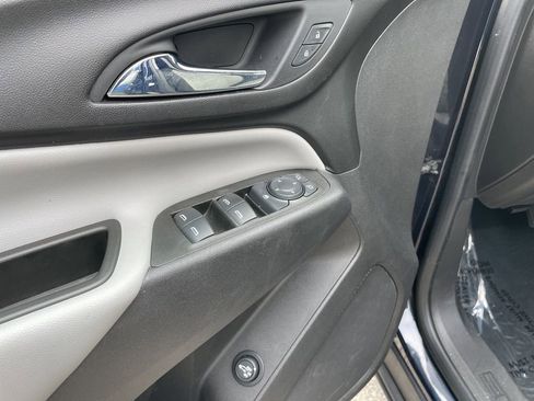 Used 2020 Chevrolet Equinox LT image 6