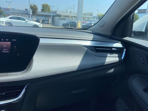 Used 2025 Buick Encore GX Preferred image 35