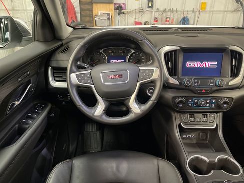 Used 2020 GMC Terrain SLT w/ Preferred Package image 19
