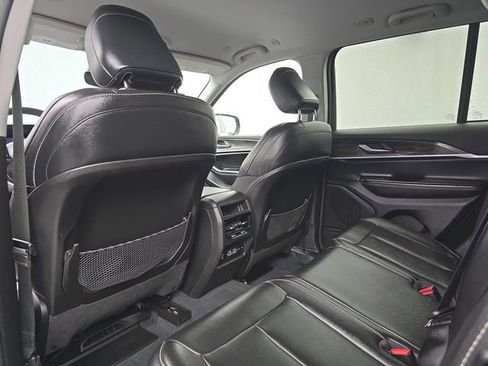 Used 2023 Jeep Grand Cherokee Limited AWD/4WD image 40