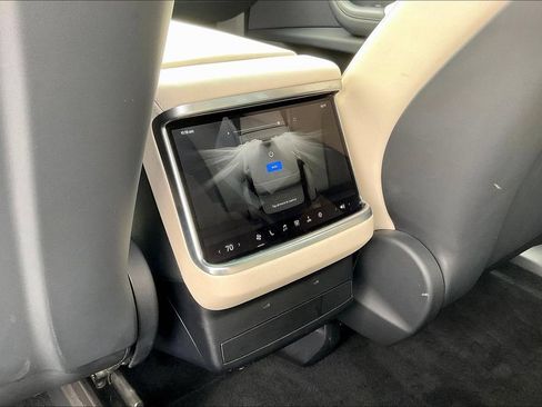 Used 2023 Tesla Model X AWD/4WD image 7