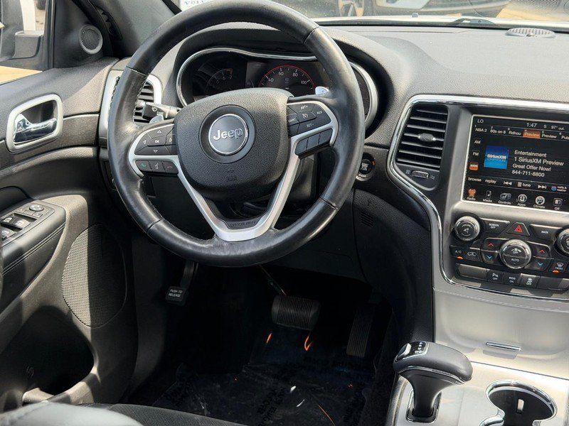 Used 2015 Jeep Grand Cherokee Altitude AWD/4WD image 13