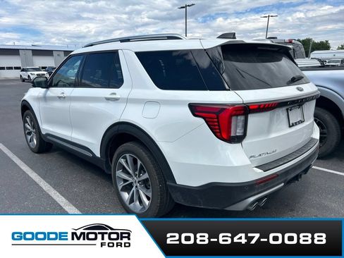 Used 2025 Ford Explorer Platinum w/ Ultimate Package AWD/4WD image 2