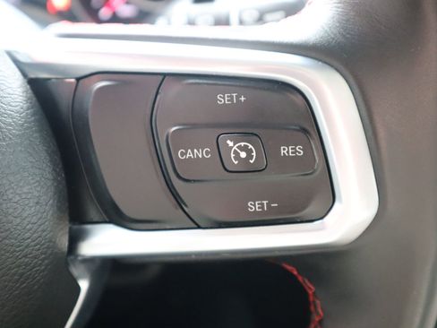 Used 2018 Jeep Wrangler Unlimited Rubicon w/ LED Lighting Group AWD/4WD image 25