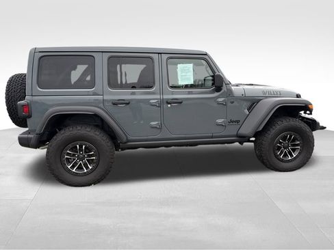 Used 2025 Jeep Wrangler Willys image 9