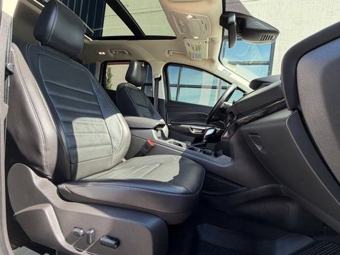 Used 2019 Ford Escape Titanium AWD/4WD image 21