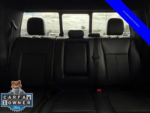 Used 2022 Ford F250 Lariat w/ Black Appearance Package AWD/4WD image 25
