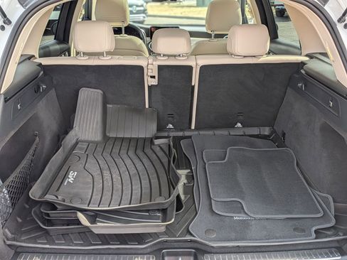 Used 2020 Mercedes-Benz GLC 300 4MATIC image 33