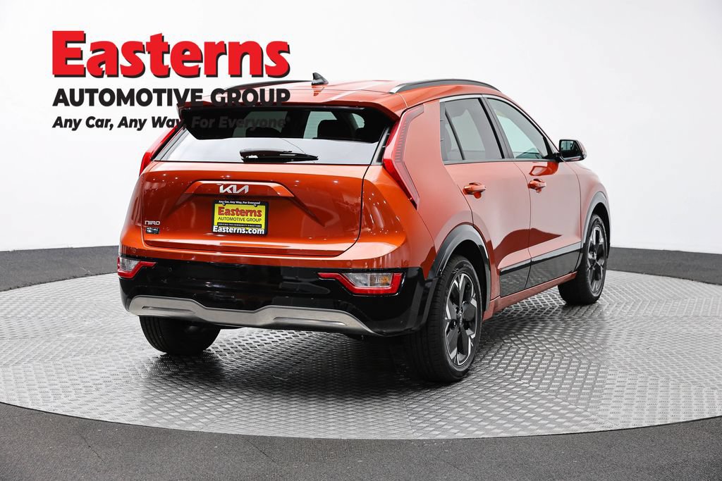Used 2023 Kia Niro Wind w/ Wind Preserve Package FWD image 6