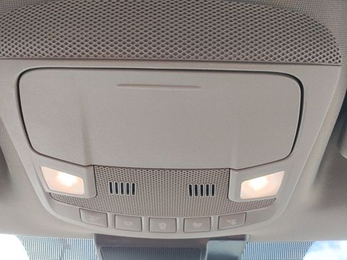 Used 2019 Ford F150 XLT image 21