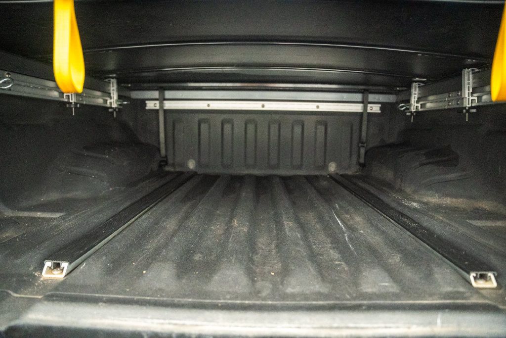 Used 2020 Nissan Frontier SV w/ Midnight Edition Floor Mats AWD/4WD image 13