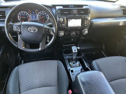 Used 2018 Toyota 4Runner 4WD image 13