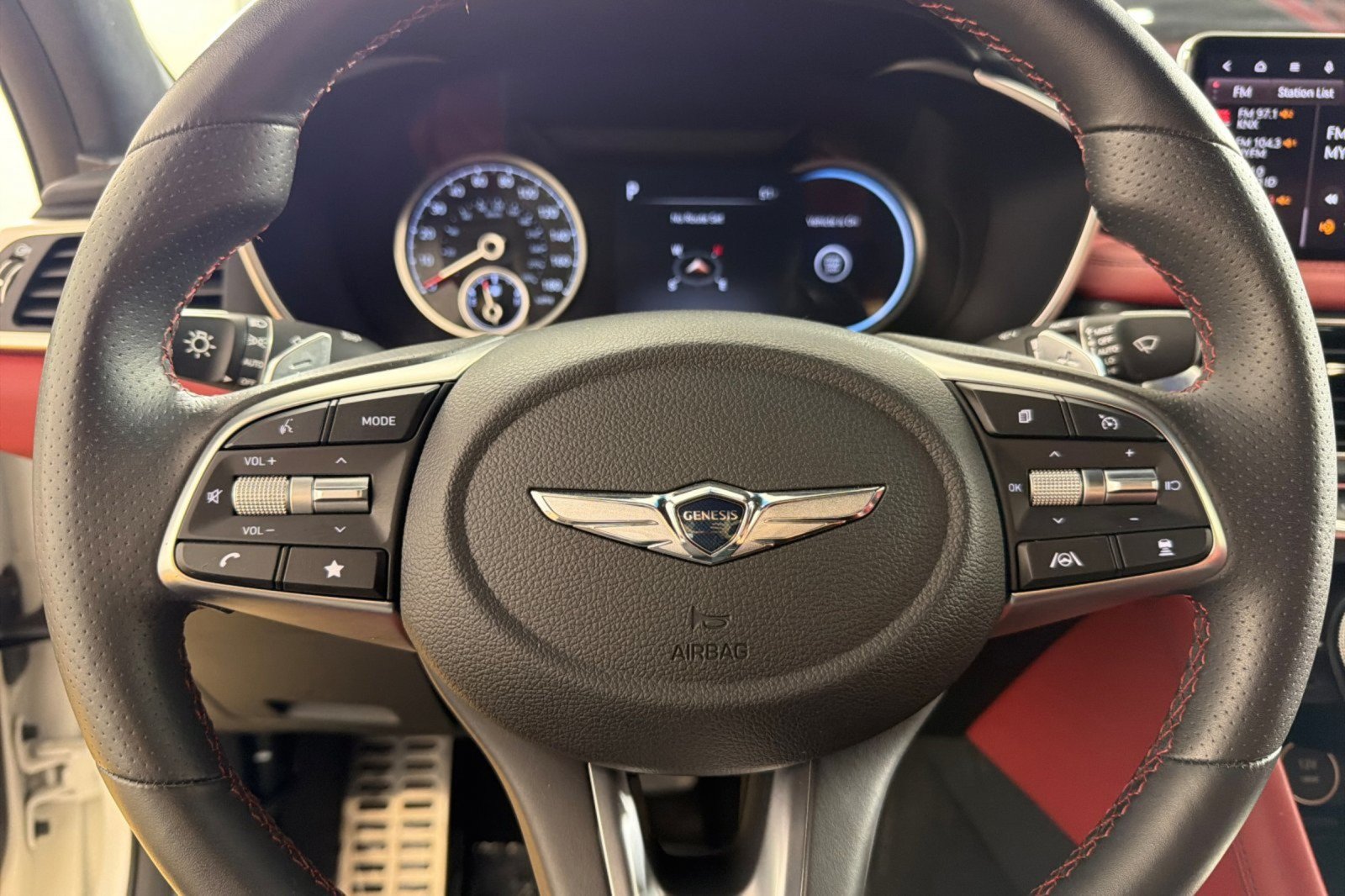 Used 2022 Genesis G70 3.3T Launch Edition AWD/4WD image 21