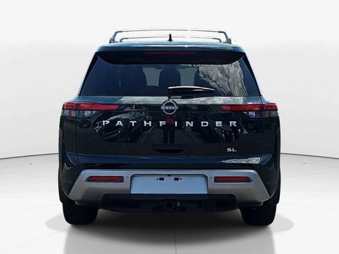 Used 2024 Nissan Pathfinder SL w/ SL Premium Package FWD image 6