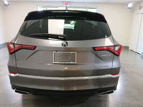 Used 2023 Acura MDX SH-AWD w/ Technology Package image 12