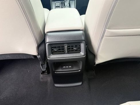 Used 2025 Honda CR-V EX-L image 10