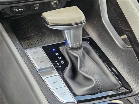 Used 2023 Hyundai Elantra SEL w/ Convenience Package FWD image 15