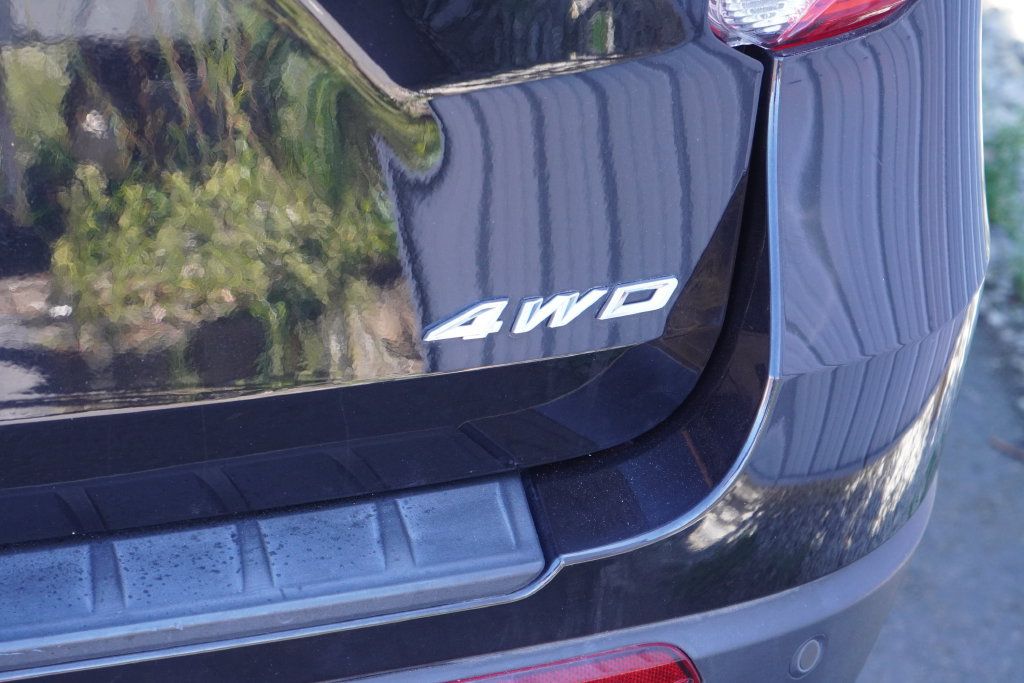 Used 2022 Ford Explorer XLT AWD/4WD image 8