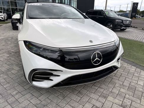Certified 2023 Mercedes-Benz EQS 580 4MATIC Sedan image 8