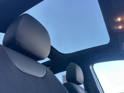 Certified 2025 Mercedes-Benz GLA 250 4MATIC image 17