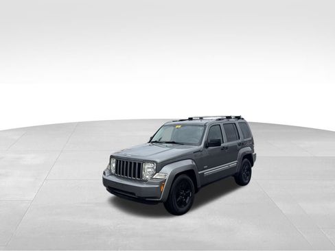 Used 2012 Jeep Liberty Sport image 5