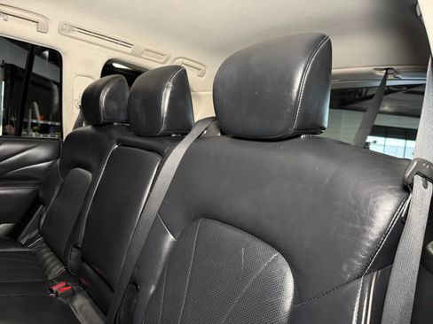 Used 2015 INFINITI QX80 2WD w/ Deluxe Technology Package image 23