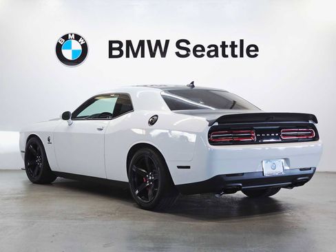 Used 2019 Dodge Challenger SRT Hellcat Redeye image 4