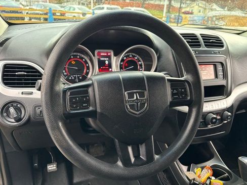 Used 2012 Dodge Journey SXT w/ Flexible Seating Group image 16