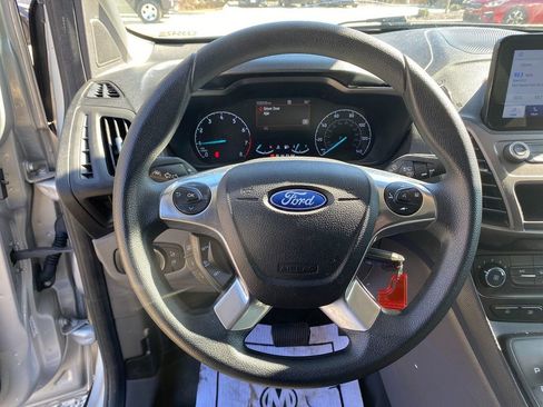 Used 2021 Ford Transit Connect XLT image 12