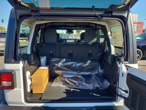 New 2026 Jeep Wrangler Willys AWD/4WD image 8