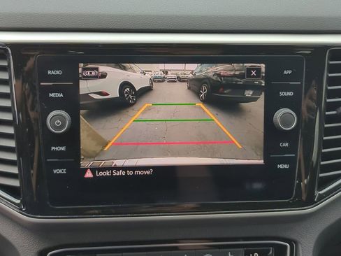 Certified 2023 Volkswagen Atlas SE FWD image 21