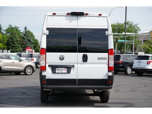 Used 2023 RAM ProMaster 2500 image 4