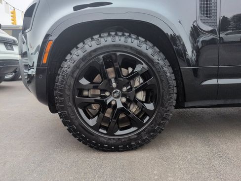 Used 2025 Land Rover Defender 130 Outbound image 23