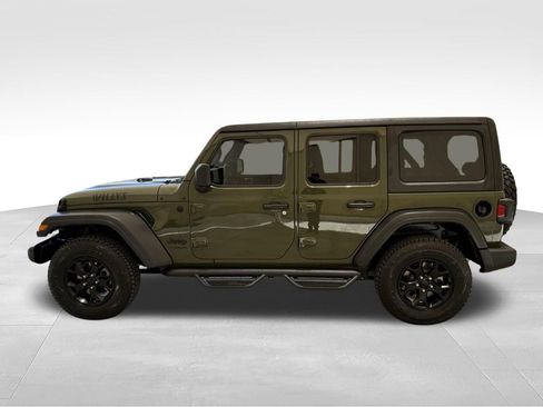 Used 2021 Jeep Wrangler Unlimited Sport AWD/4WD image 6