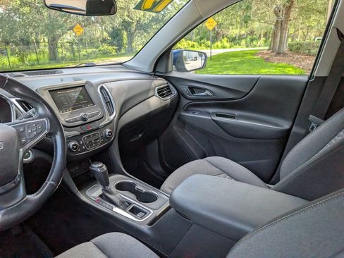Used 2019 Chevrolet Equinox LT FWD image 14