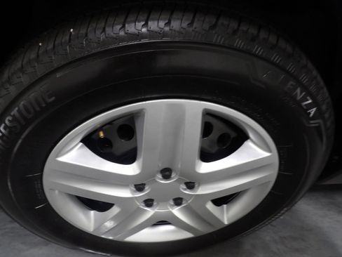 Used 2017 Nissan Rogue S image 22