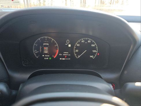 Certified 2025 Honda HR-V LX image 6