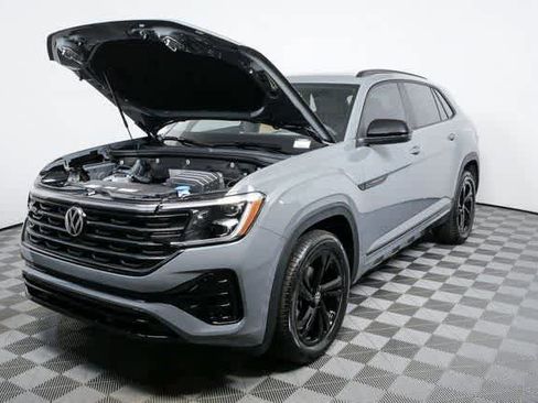 New 2026 Volkswagen Atlas Cross Sport SEL R-Line image 31