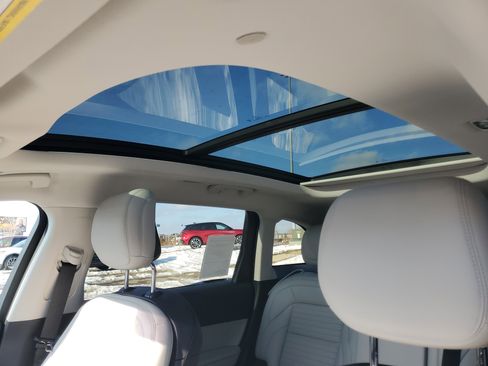 New 2026 Lincoln Nautilus Reserve image 10