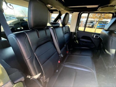 Used 2021 Jeep Wrangler Unlimited Sahara w/ Cold Weather Group image 18