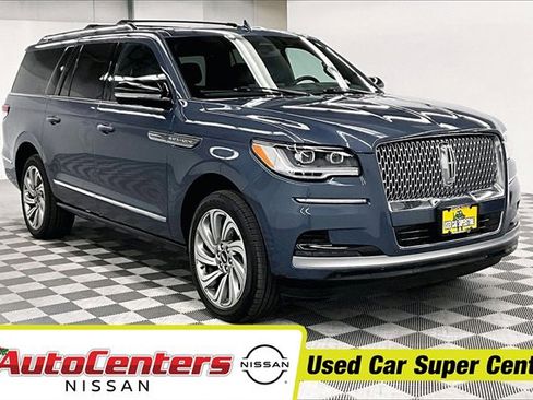 Used 2023 Lincoln Navigator L Reserve image 1