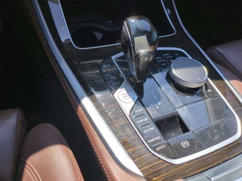 Used 2020 BMW X5 sDrive40i w/ M Sport Package image 16