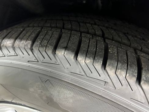 Used 2025 Honda CR-V EX-L image 39