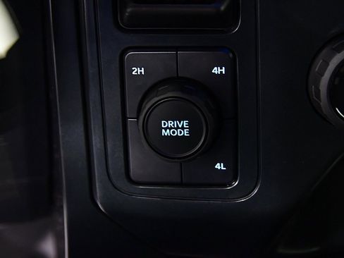 New 2025 Ford F150 XL w/ Equipment Group 103A High image 27