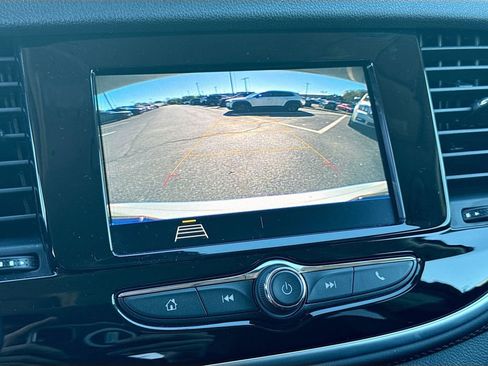 Used 2022 Buick Encore Preferred w/ Safety Package image 14